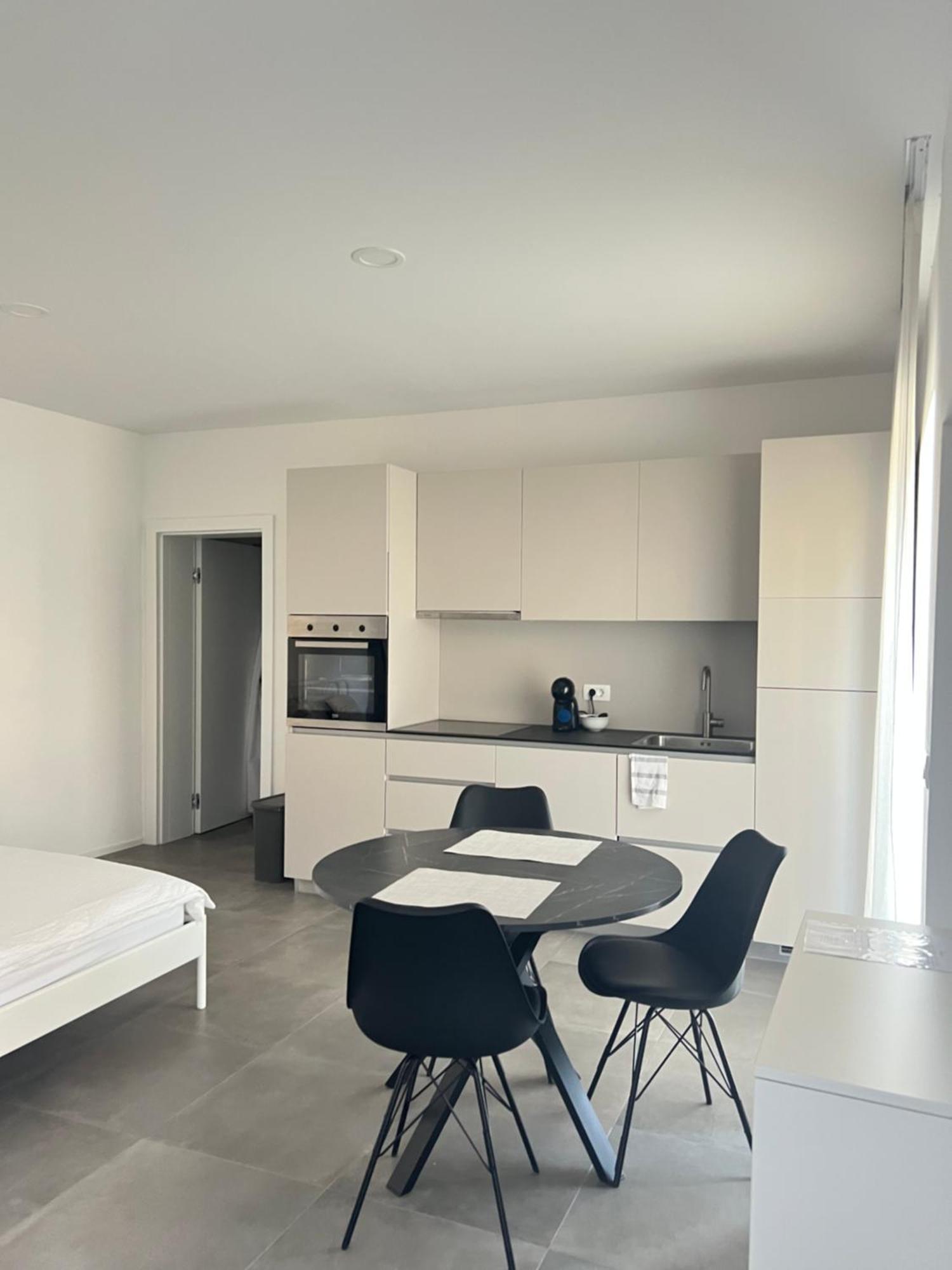 Apartments Lily Ljubljana Bagian luar foto